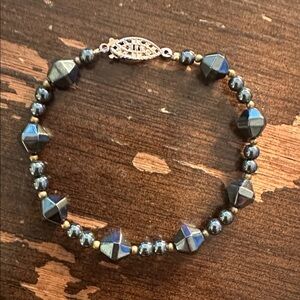 7” Hematite Bead, Vintage Clasp, Not Stretchy Bracelet